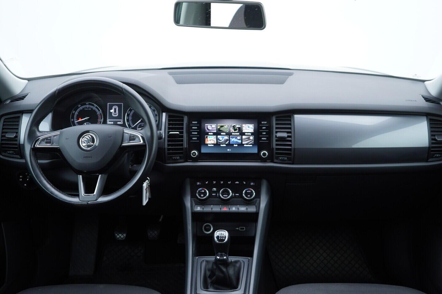 OV190V11089_25.webp_KODIAQ Active 1.5 TSI 110 kW manuál