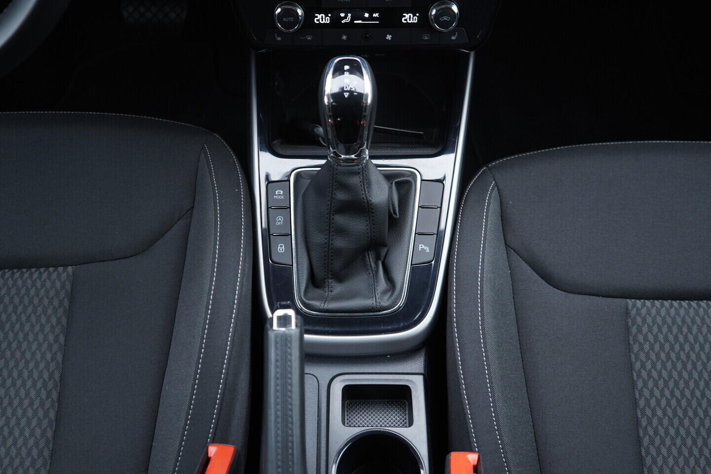 OV190V11090_32.webp_FABIA Top Selection 1.0 TSI 85 kW automat, DPH