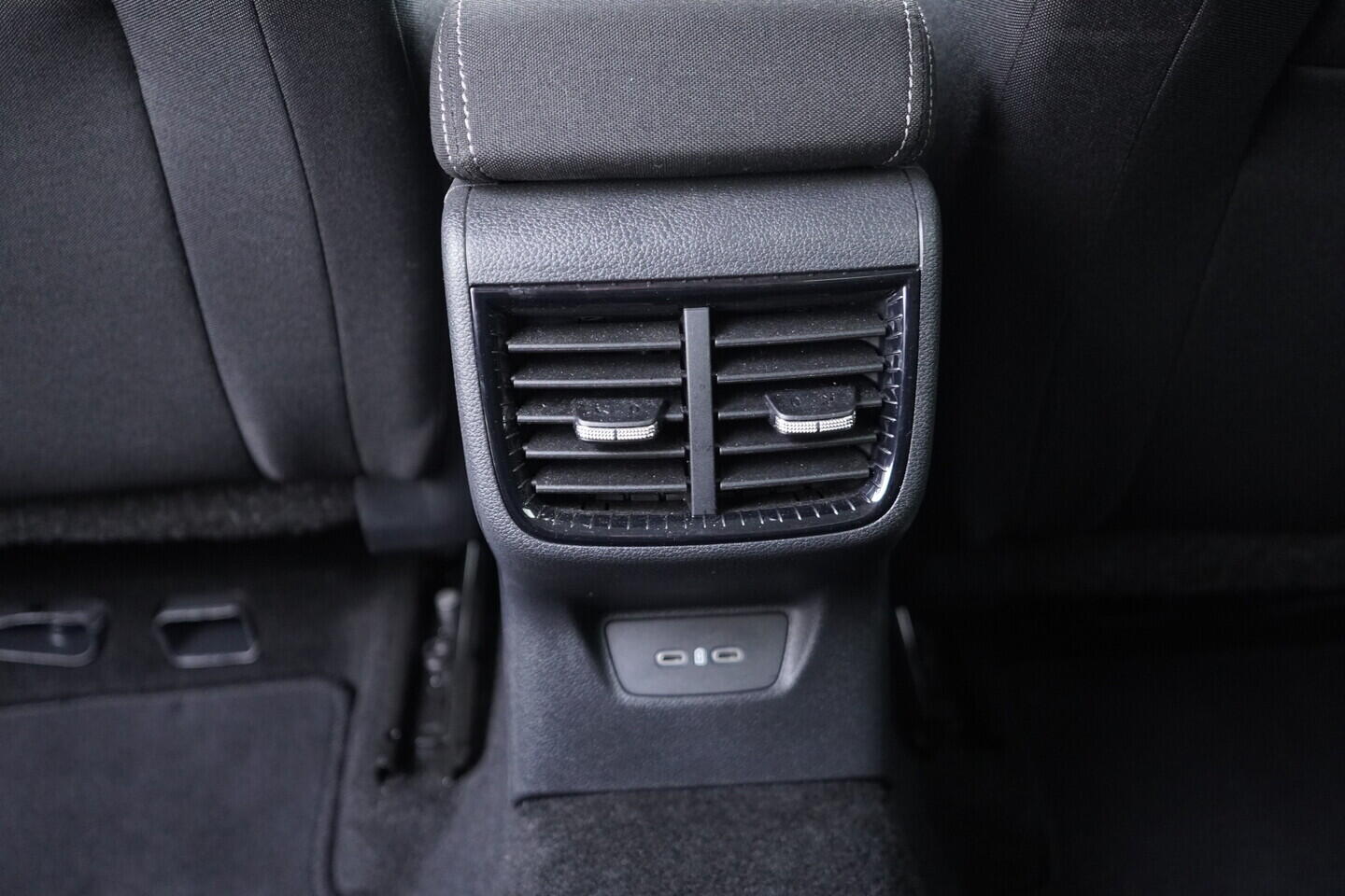 OV190V11090_34.webp_FABIA Top Selection 1.0 TSI 85 kW automat, DPH