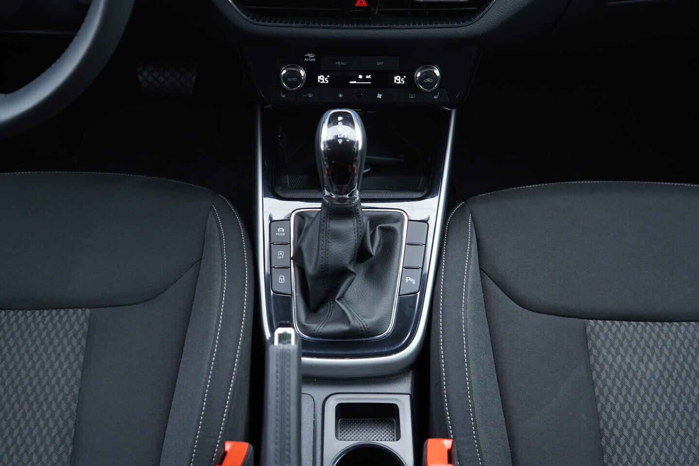 OV190V11091_33.webp_FABIA Selection 1.0 TSI 85 kW automat, DPH