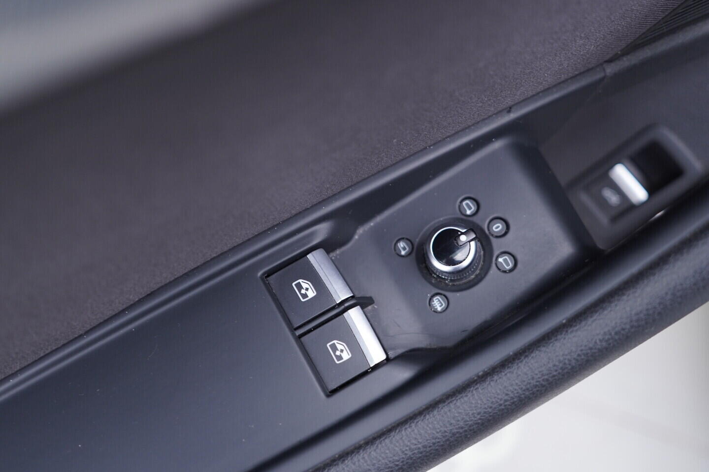 OV190V11093_20.webp_A5 S-Line 3.0 TDI 210 kW automat, DPH