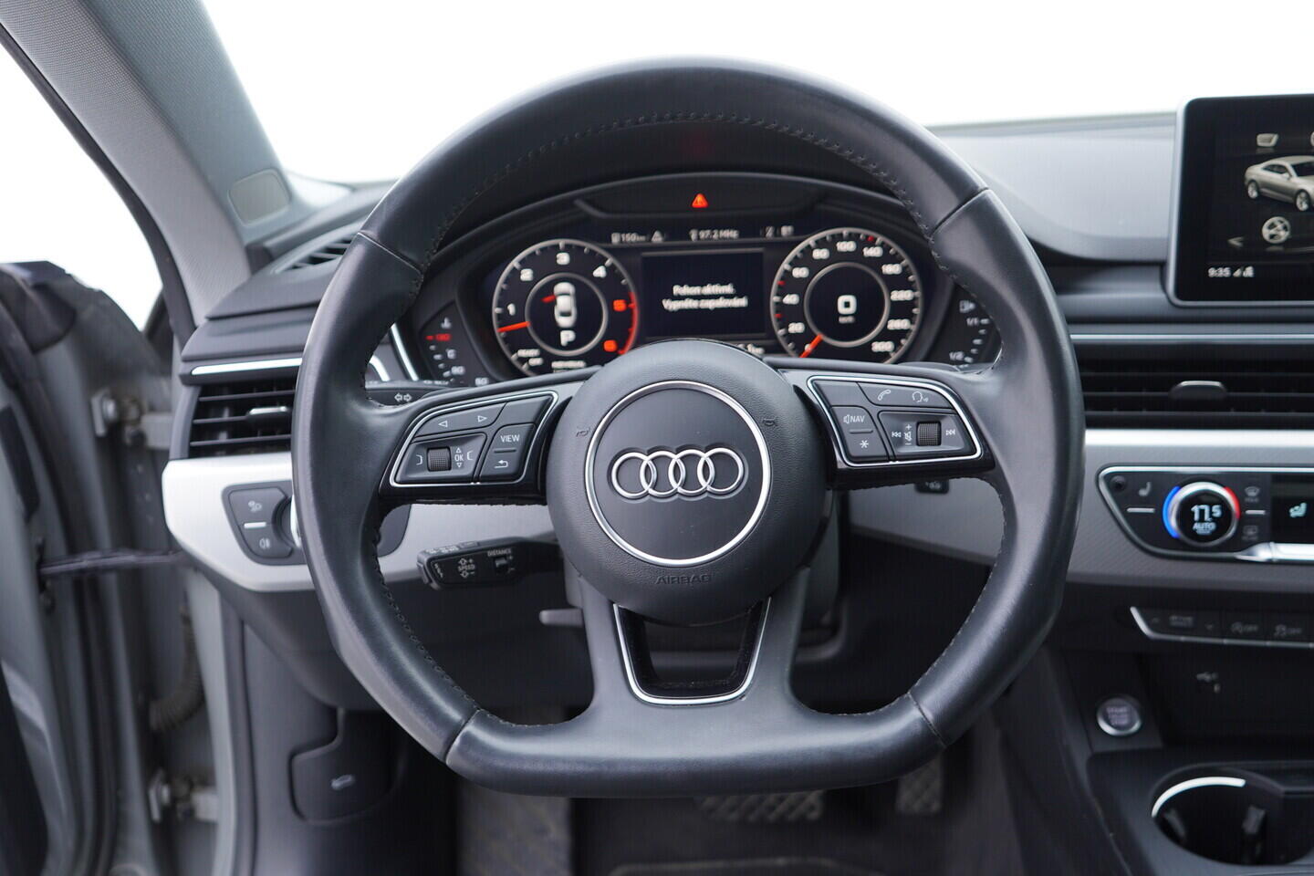 OV190V11093_28.webp_A5 S-Line 3.0 TDI 210 kW automat, DPH