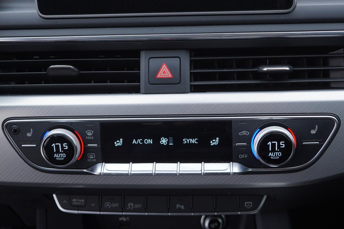 OV190V11093_33.webp_A5 S-Line 3.0 TDI 210 kW automat, DPH