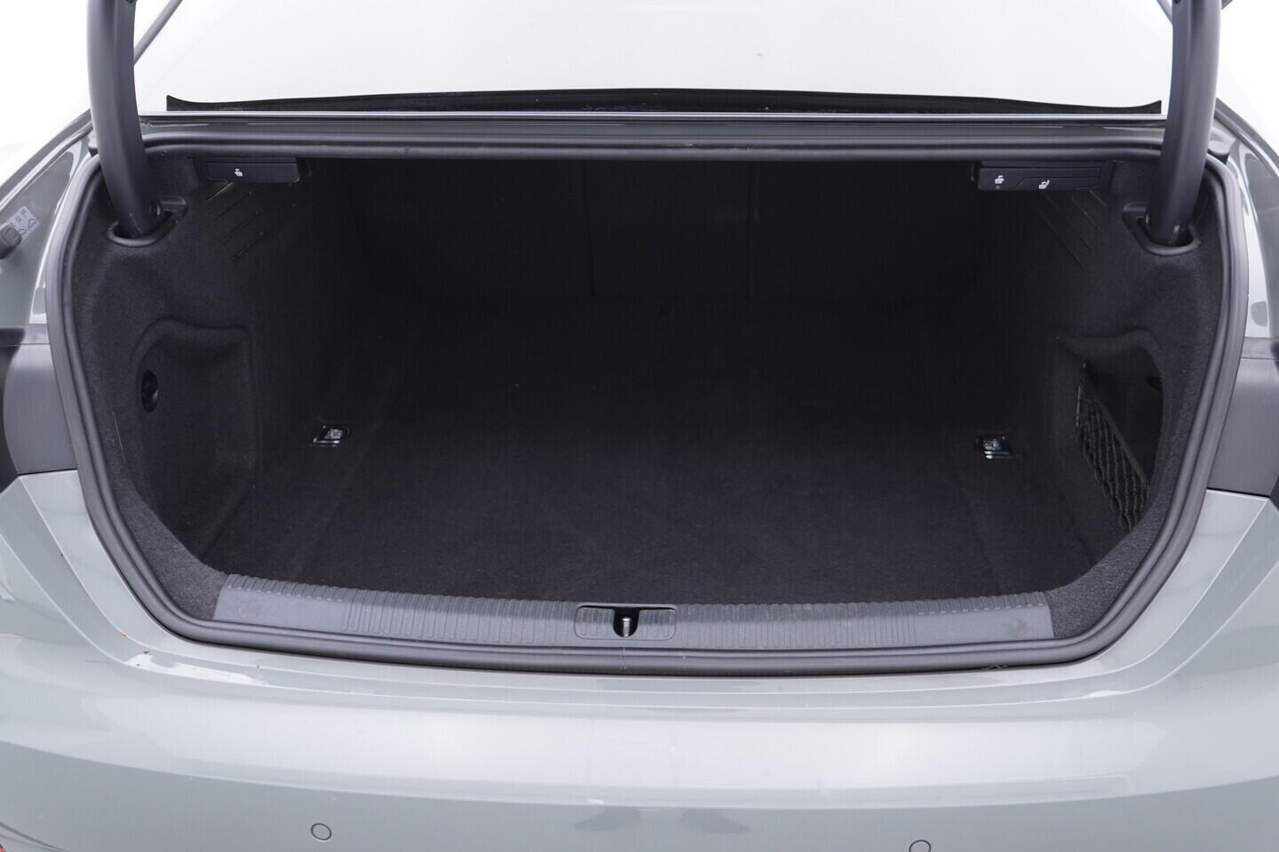 OV190V11093_39.webp_A5 S-Line 3.0 TDI 210 kW automat, DPH