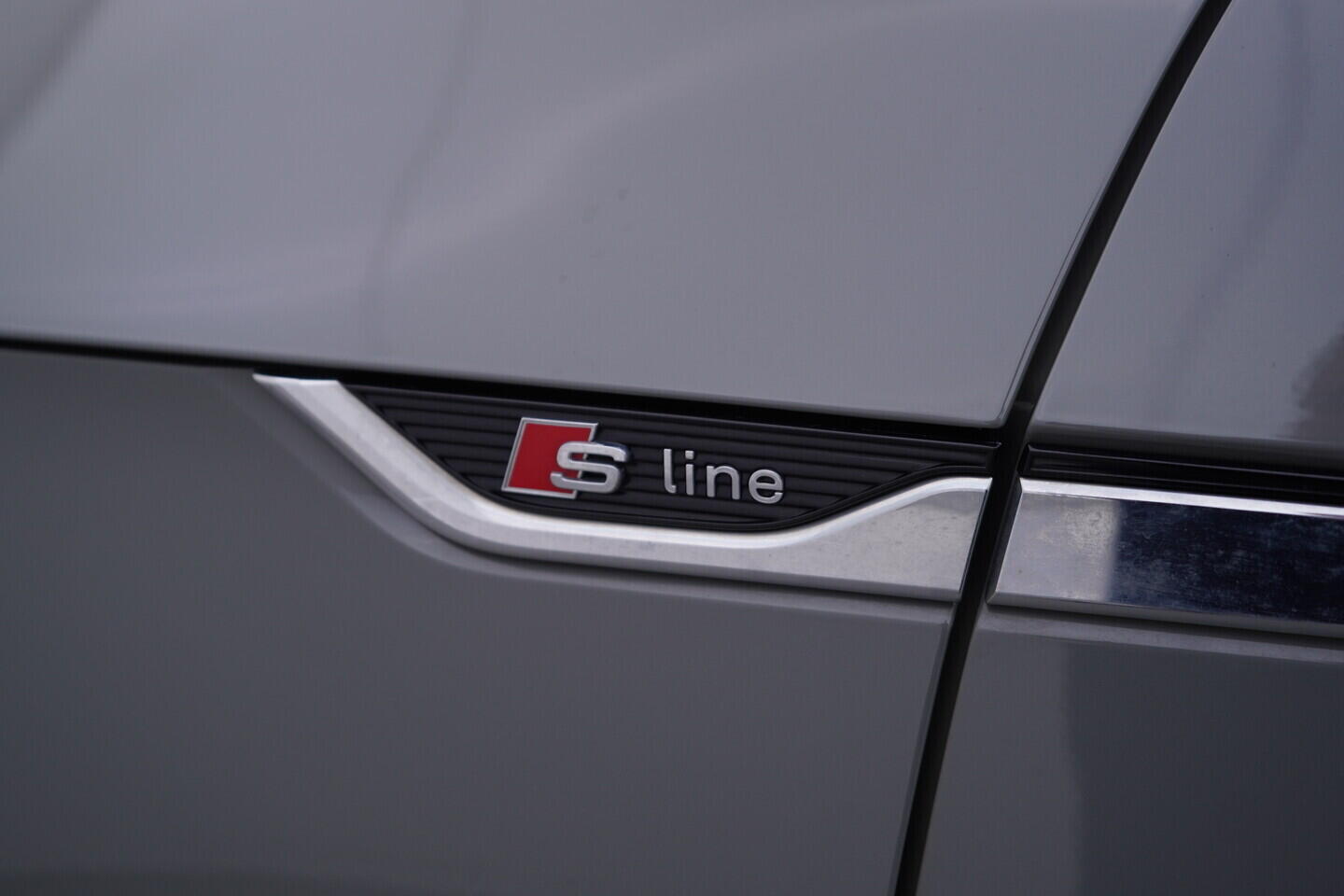 OV190V11093_42.webp_A5 S-Line 3.0 TDI 210 kW automat, DPH