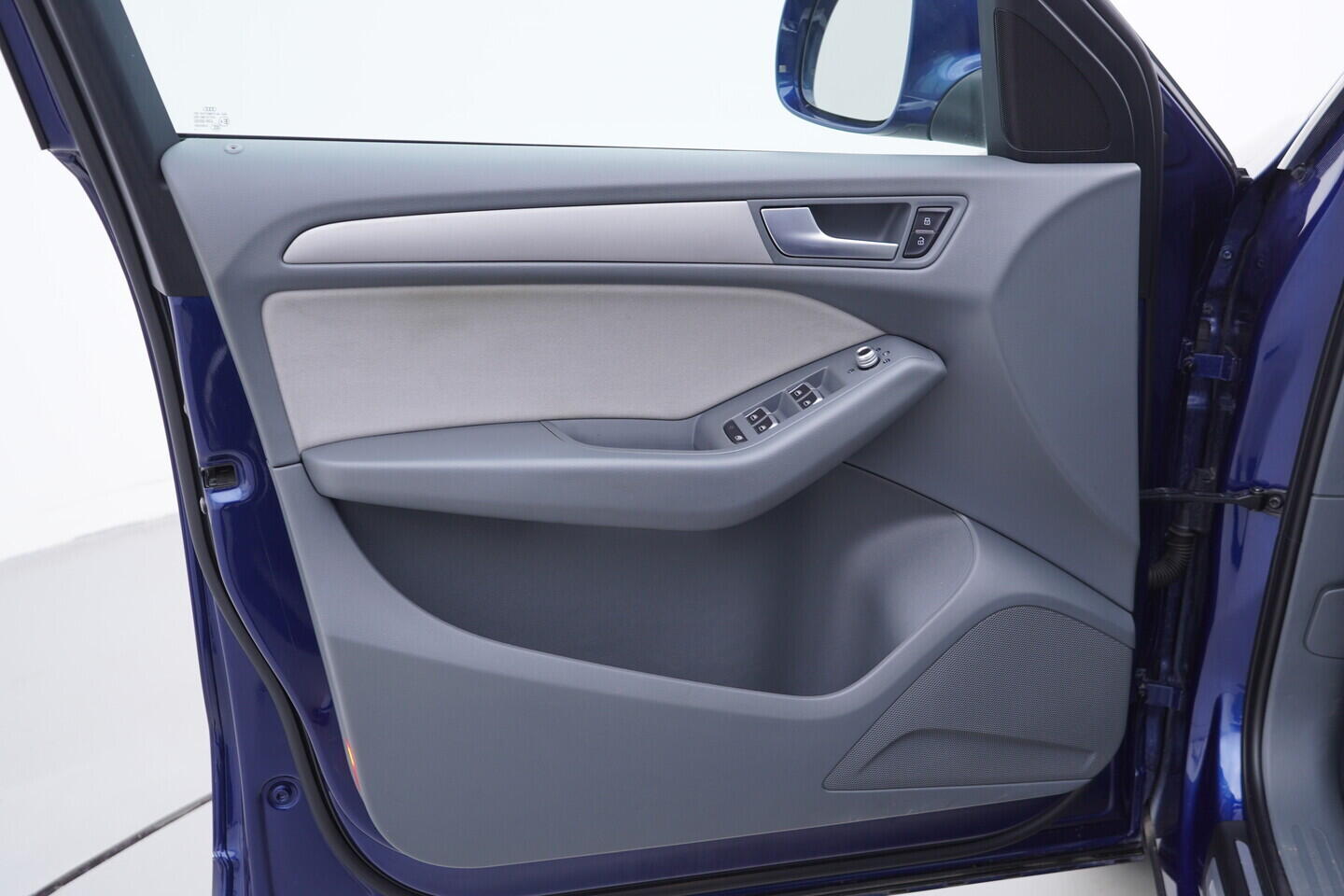 OV190V11095_19.webp_Q5 S-line 2.0 TDI 110 kW manuál