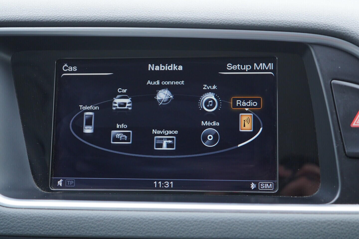 OV190V11095_28.webp_Q5 S-line 2.0 TDI 110 kW manuál