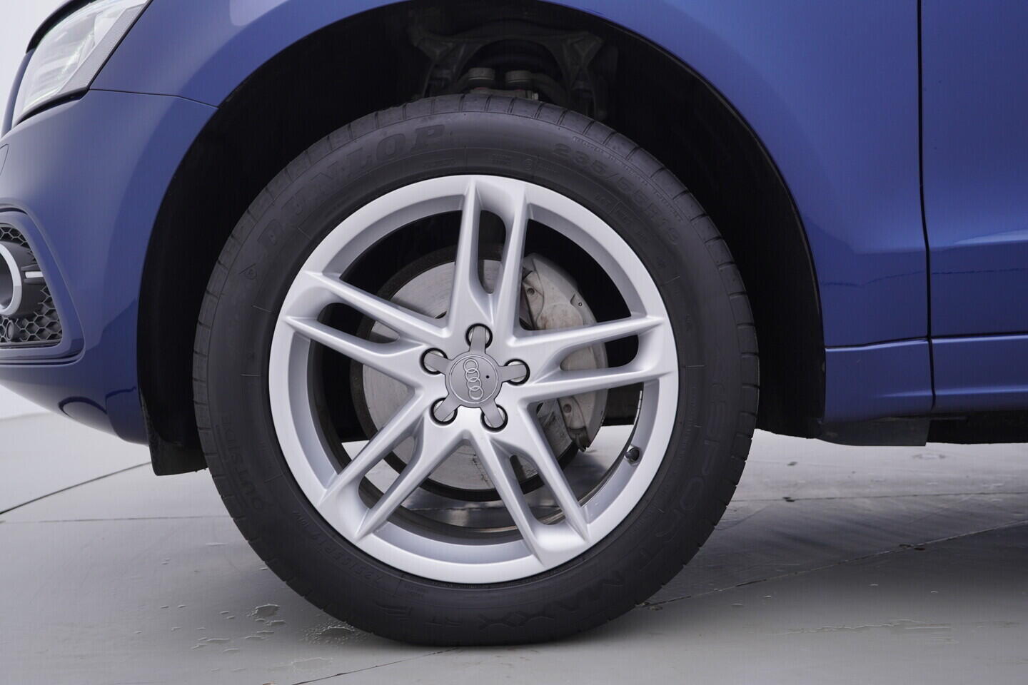 OV190V11095_40.webp_Q5 S-line 2.0 TDI 110 kW manuál