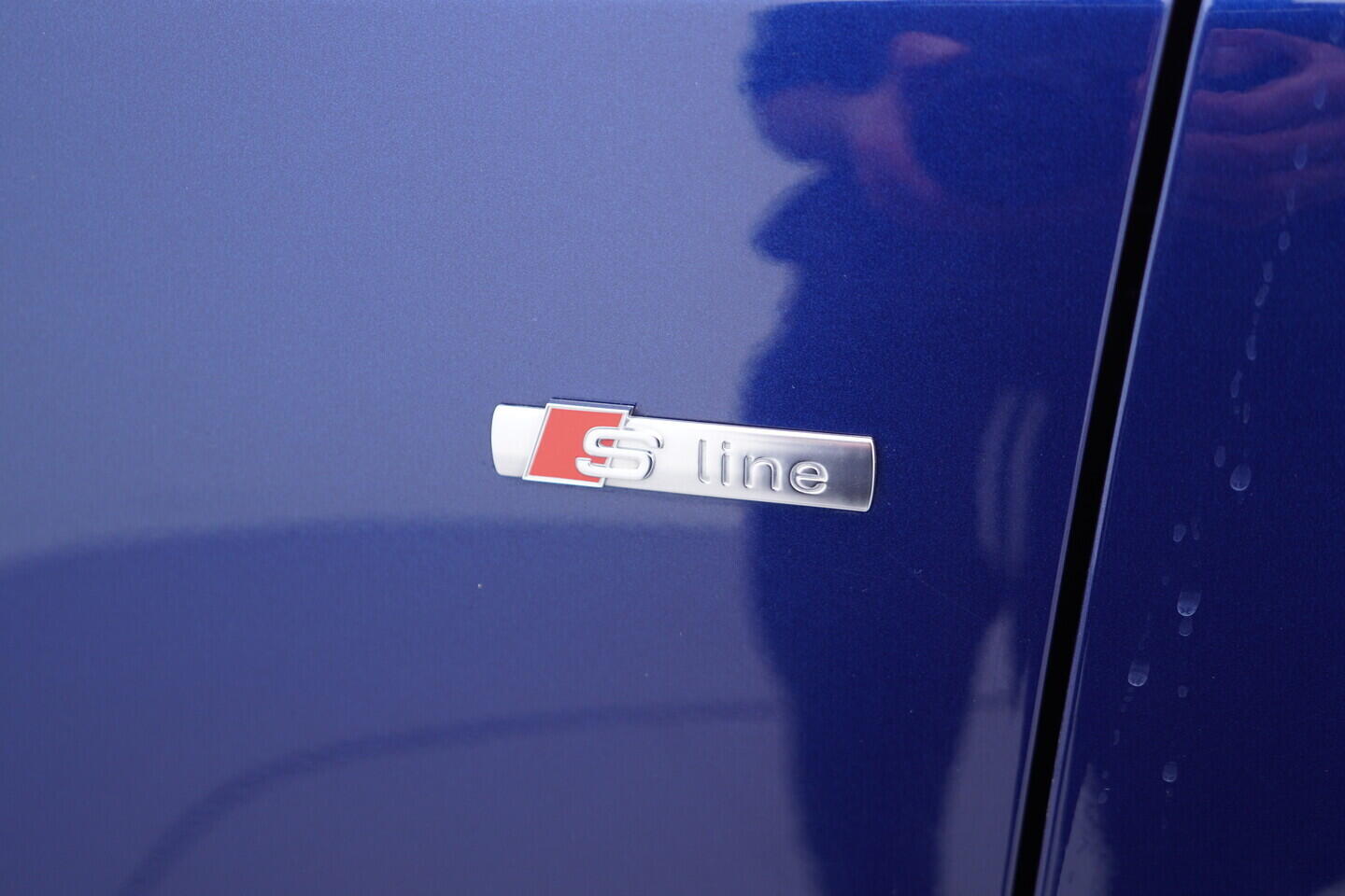 OV190V11095_41.webp_Q5 S-line 2.0 TDI 110 kW manuál