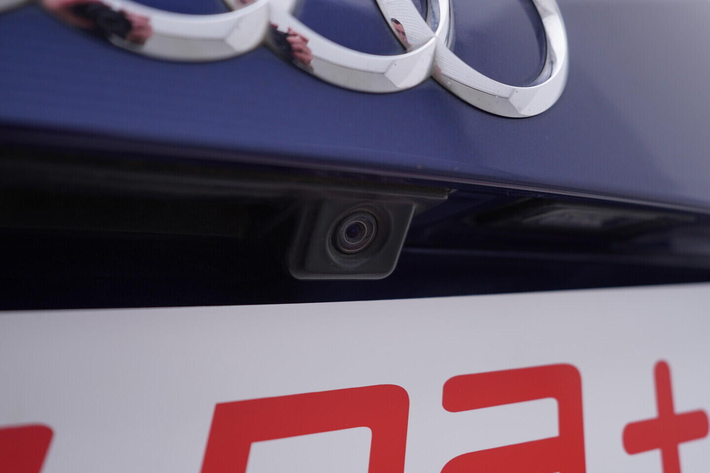 OV190V11095_43.webp_Q5 S-line 2.0 TDI 110 kW manuál