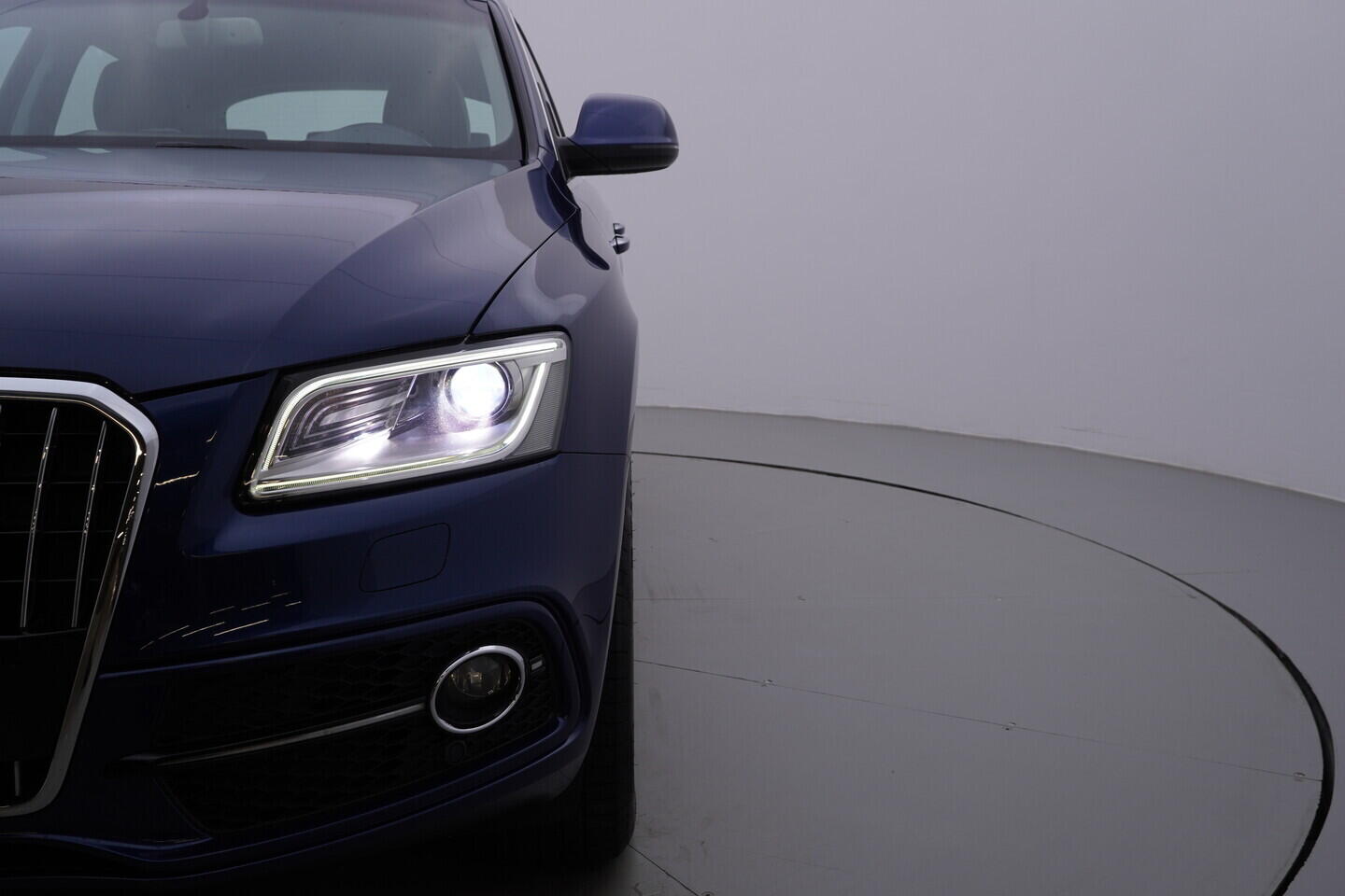 OV190V11095_44.webp_Q5 S-line 2.0 TDI 110 kW manuál