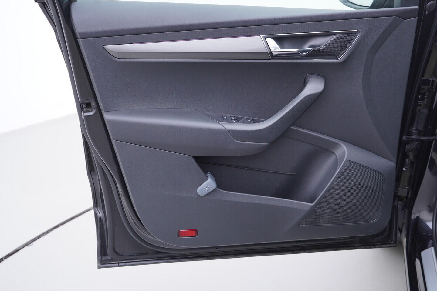 OV190V11096_19.webp_KAROQ Style 1.5 TSI 110 kW manuál