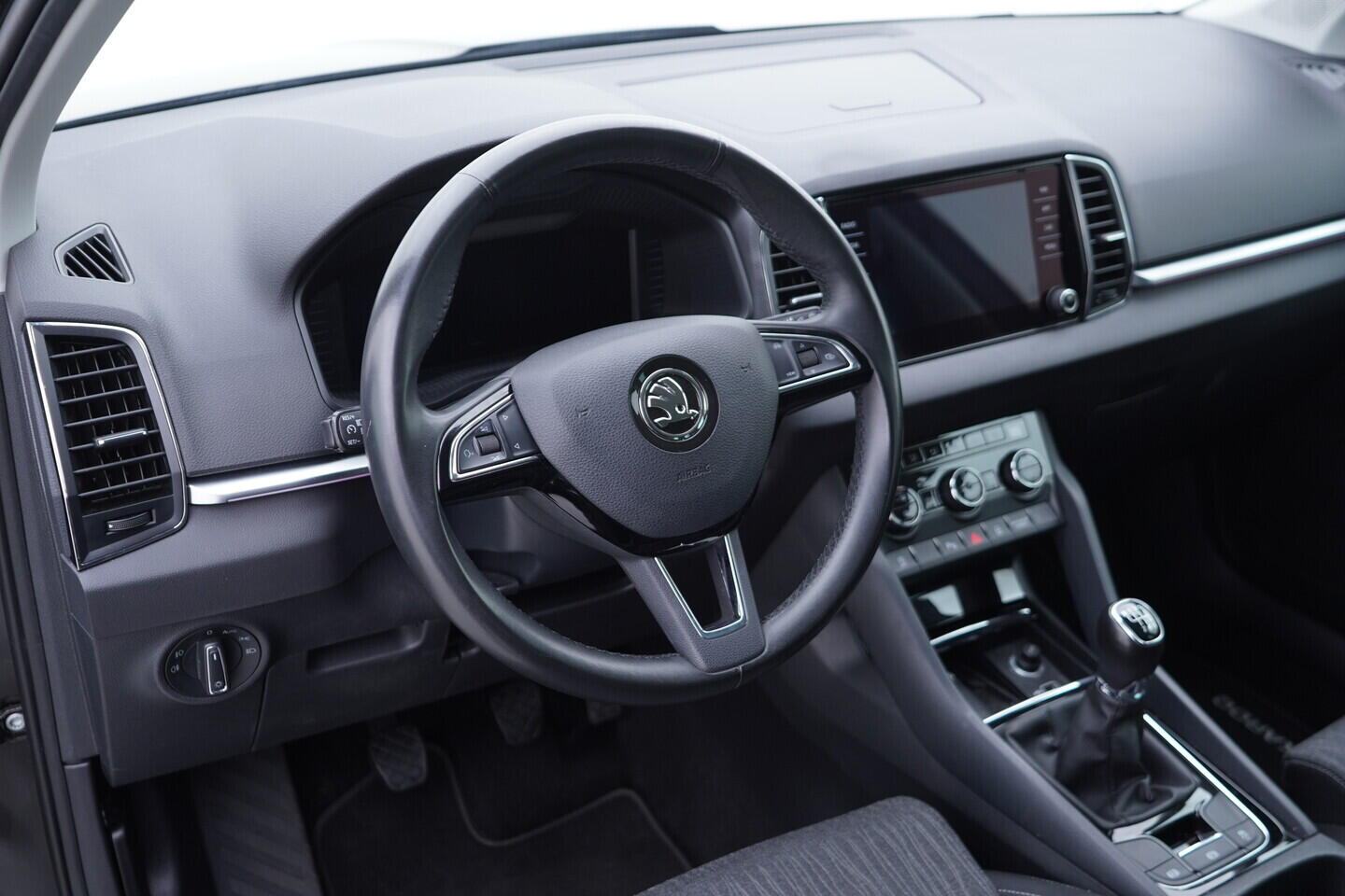 OV190V11096_21.webp_KAROQ Style 1.5 TSI 110 kW manuál