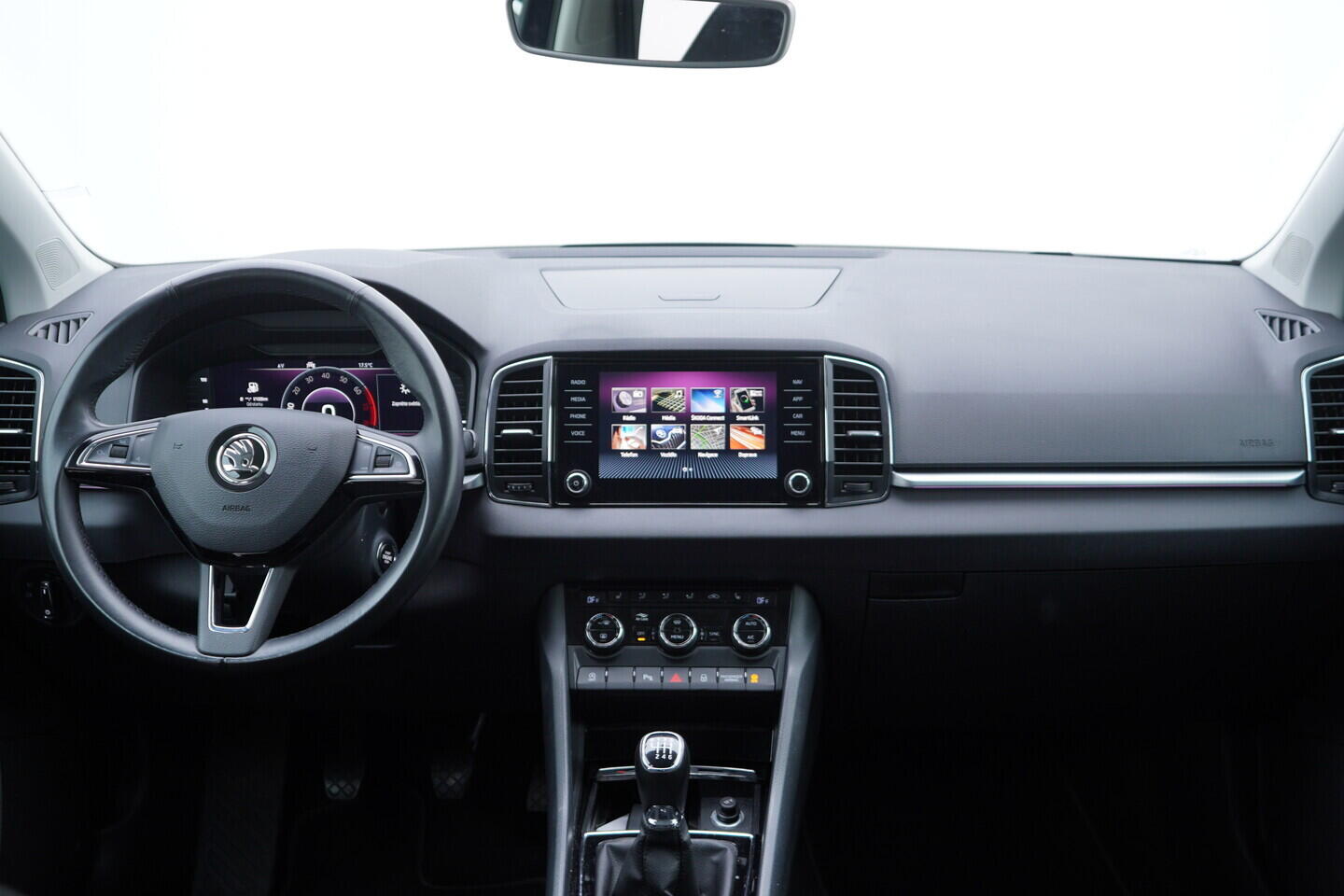 OV190V11096_25.webp_KAROQ Style 1.5 TSI 110 kW manuál