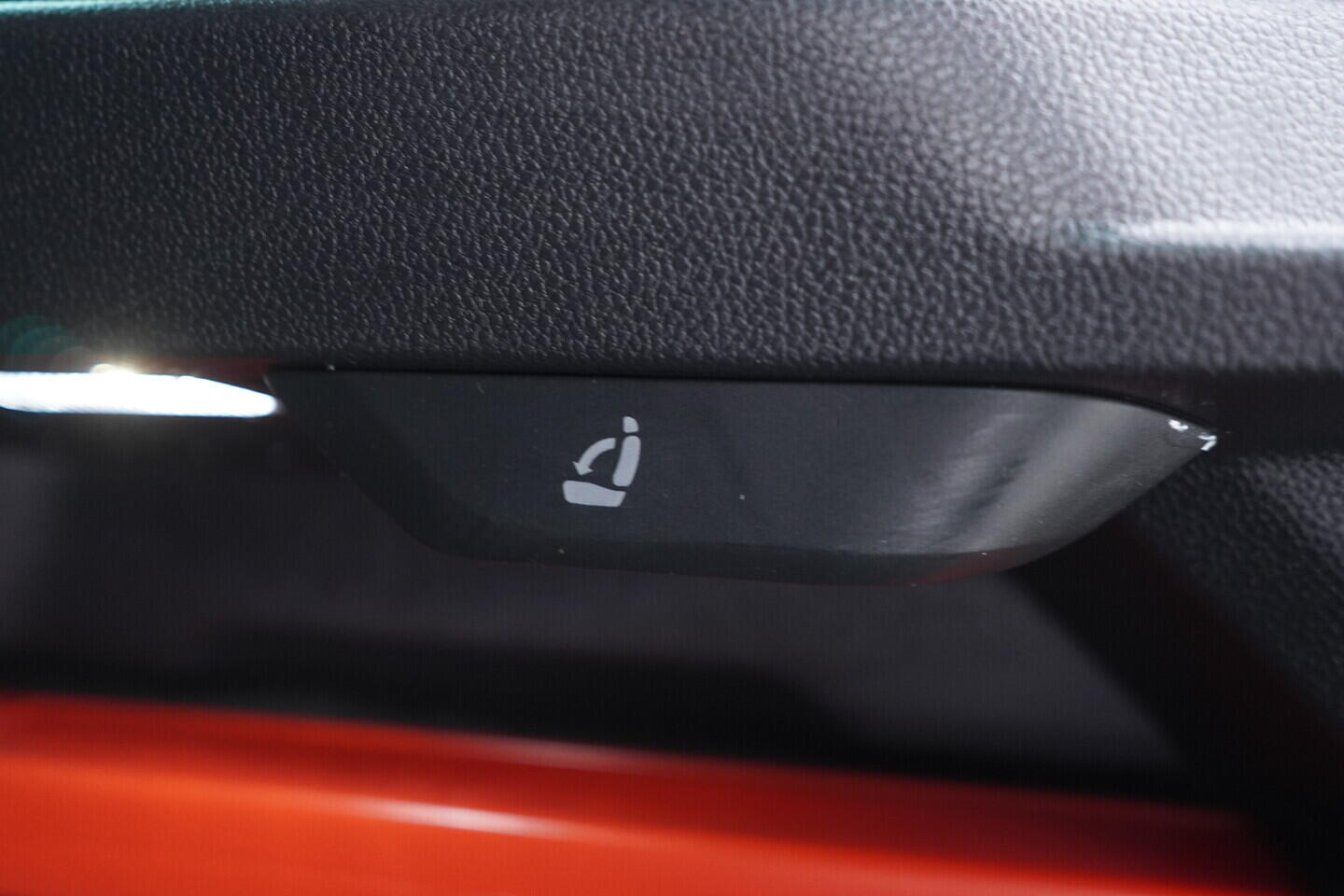 OV190V11096_38.webp_KAROQ Style 1.5 TSI 110 kW manuál