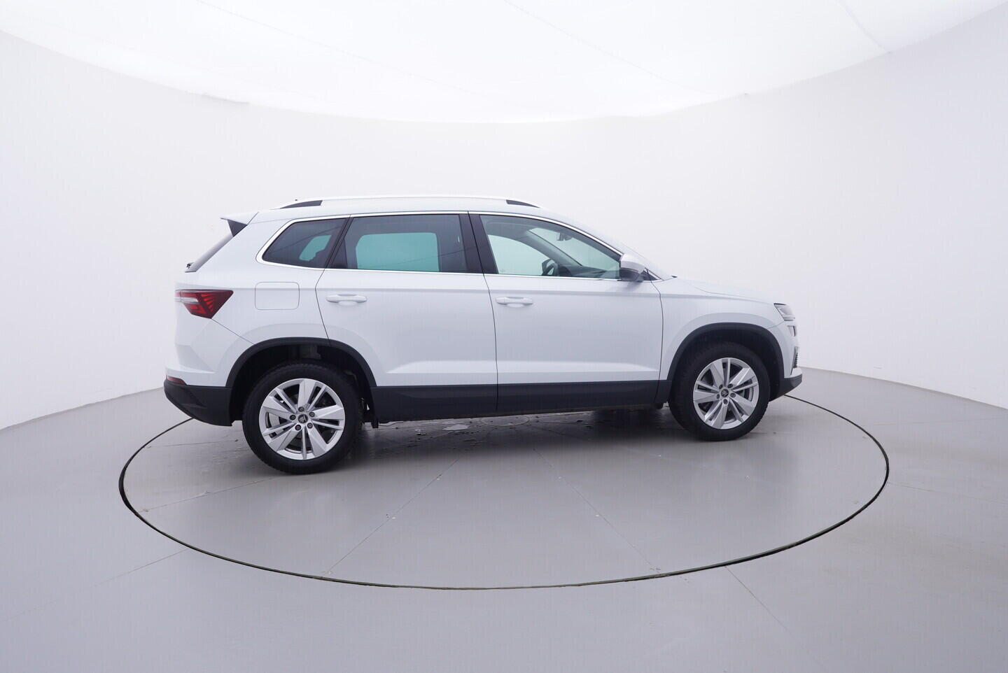 OV190V11097_15.webp_KAROQ Selection 1.5 TSI 110 kW automat, DPH