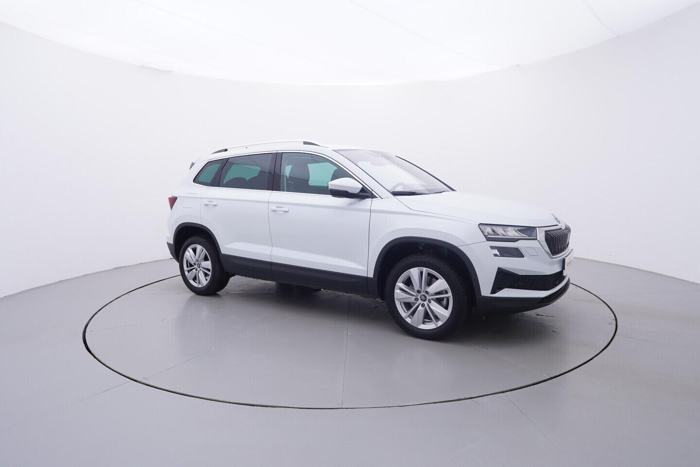 OV190V11097_16.webp_KAROQ Selection 1.5 TSI 110 kW automat, DPH