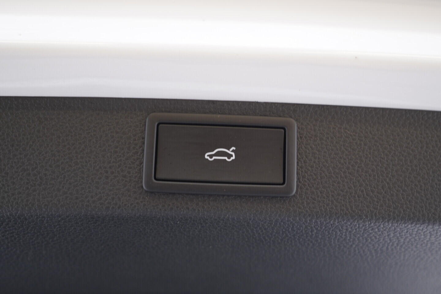 OV190V11097_39.webp_KAROQ Selection 1.5 TSI 110 kW automat, DPH