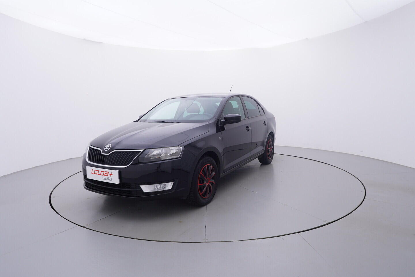 OV190V11105_10.webp_RAPID  1.6 TDI 77 kW manuál