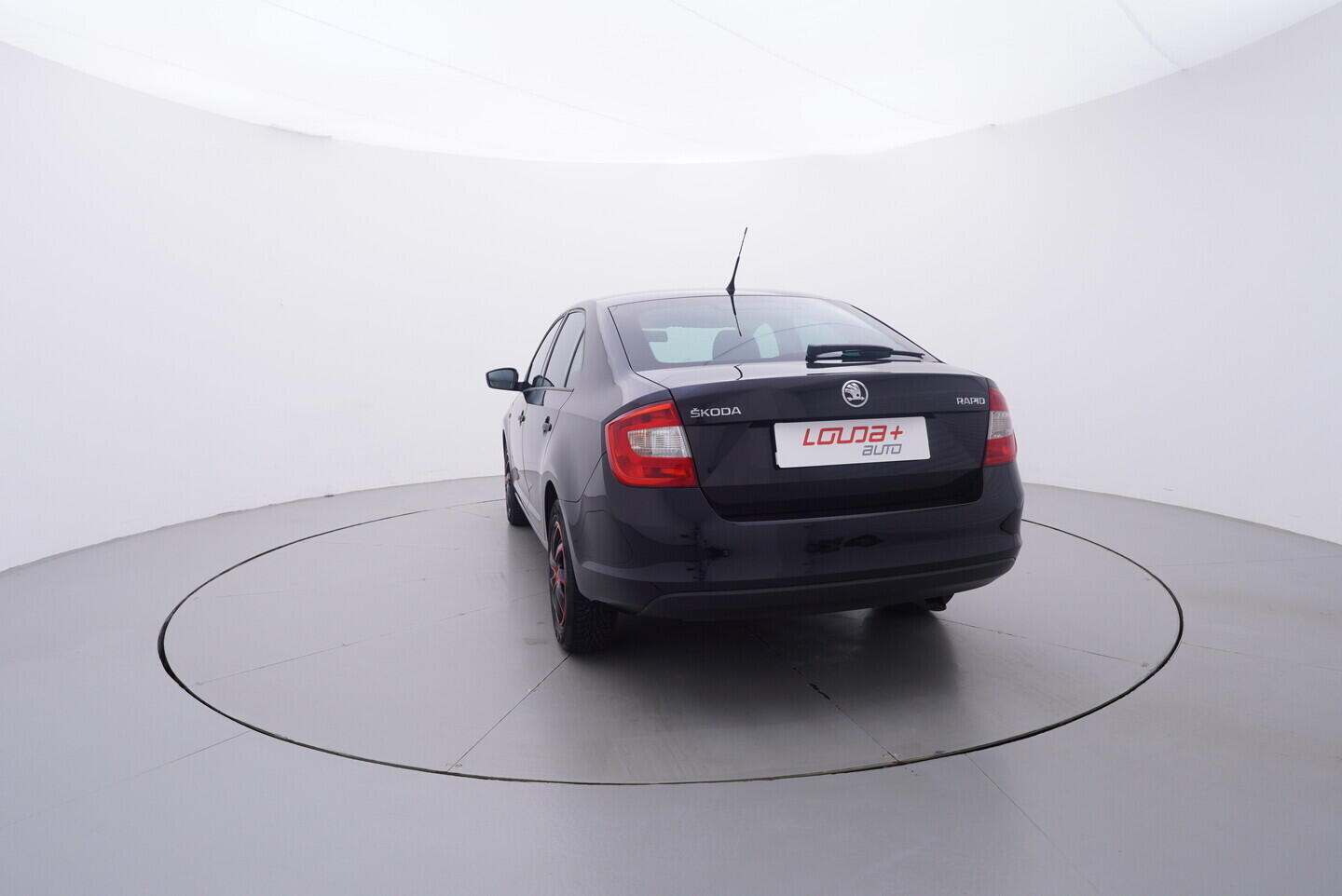 OV190V11105_13.webp_RAPID  1.6 TDI 77 kW manuál