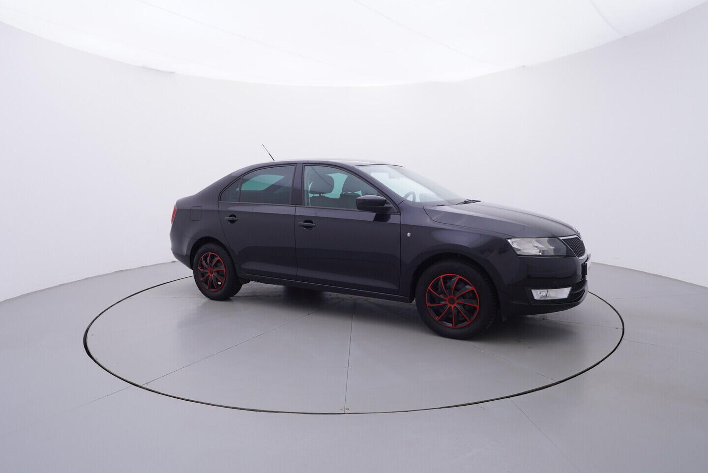 OV190V11105_16.webp_RAPID  1.6 TDI 77 kW manuál