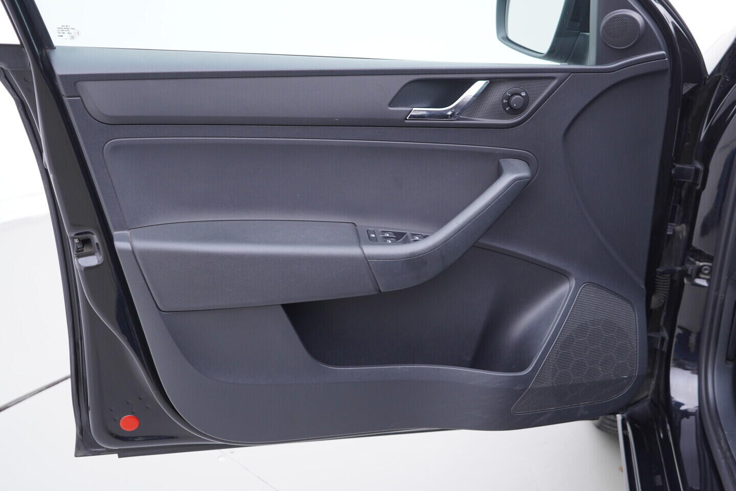 OV190V11105_19.webp_RAPID  1.6 TDI 77 kW manuál