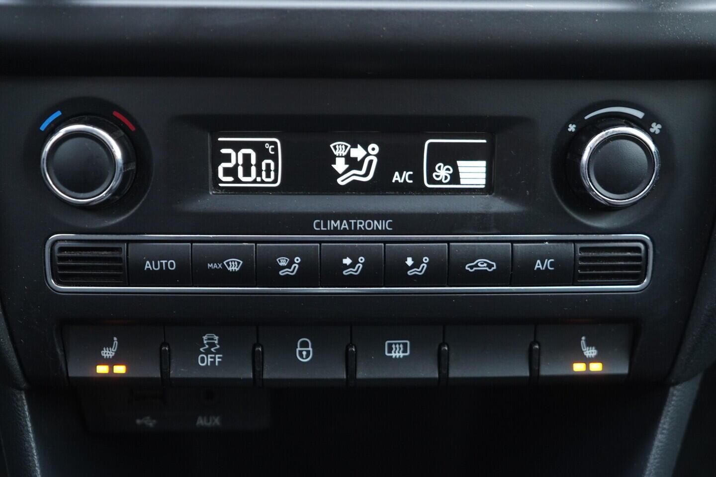 OV190V11105_29.webp_RAPID  1.6 TDI 77 kW manuál