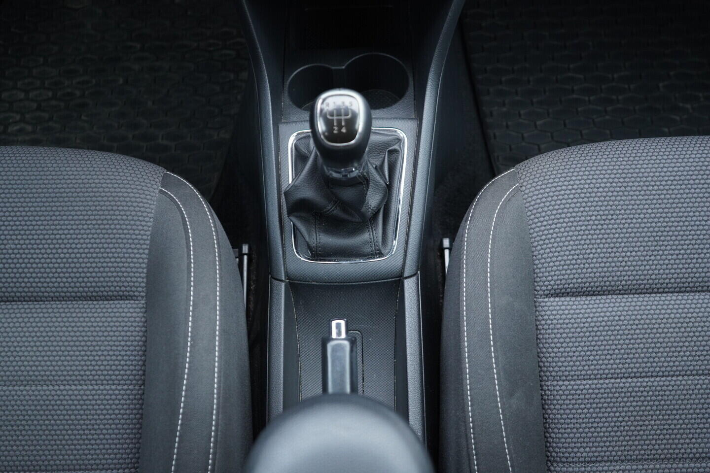 OV190V11105_30.webp_RAPID  1.6 TDI 77 kW manuál