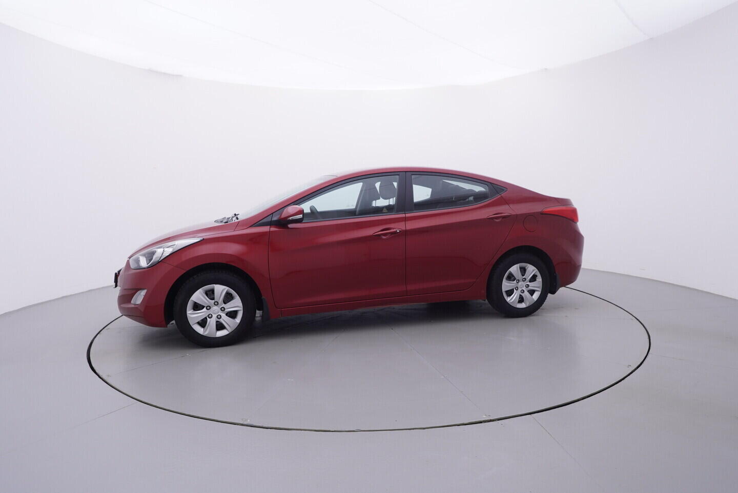 OV190V11106_11.webp_ELANTRA  1.6 T-GDI 97 kW manuál