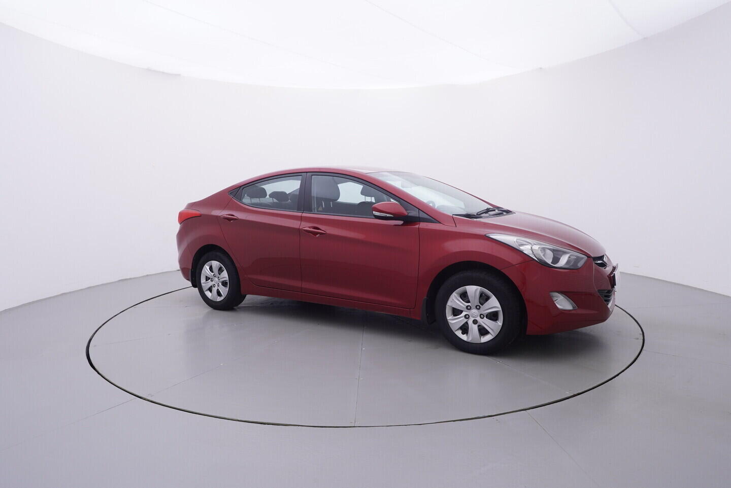 OV190V11106_16.webp_ELANTRA  1.6 T-GDI 97 kW manuál