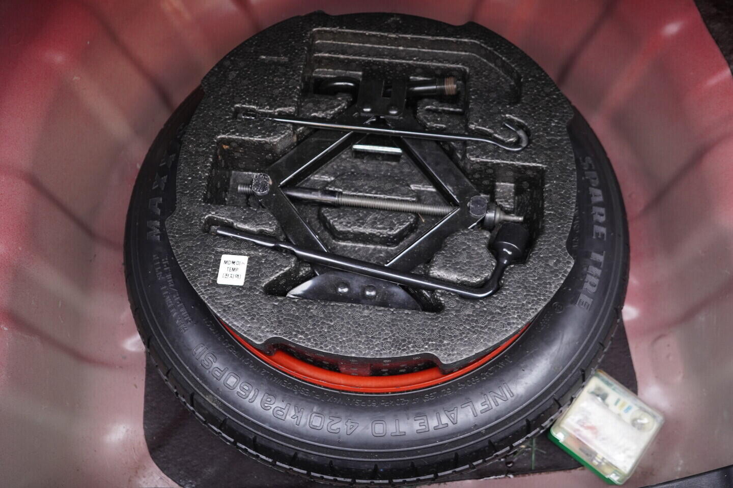 OV190V11106_34.webp_ELANTRA  1.6 T-GDI 97 kW manuál