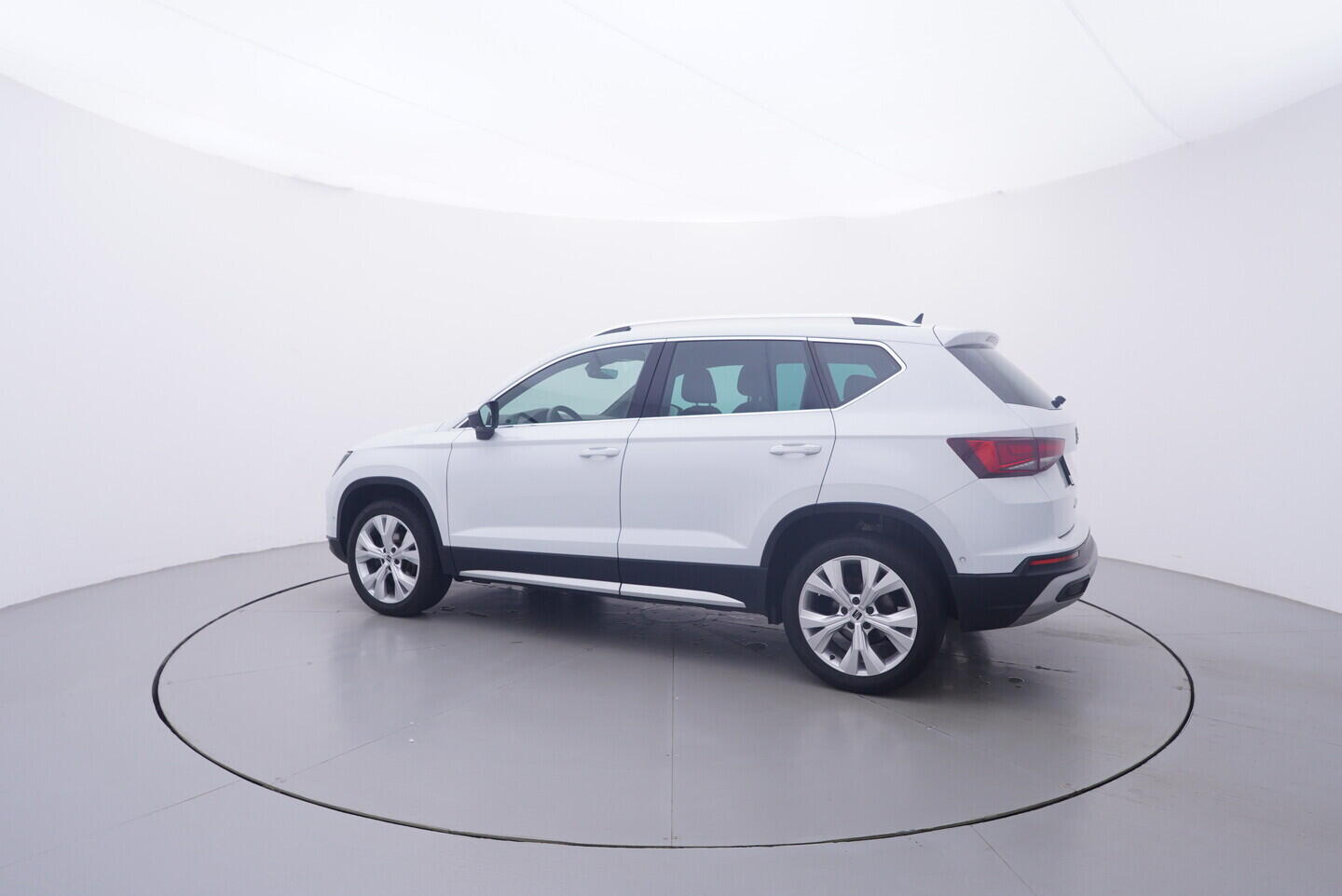 OV190V11109_12.webp_SEAT ATECA Xperience 1.5 TSI 110 kW automat