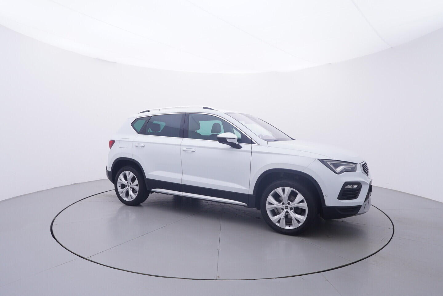 OV190V11109_16.webp_SEAT ATECA Xperience 1.5 TSI 110 kW automat