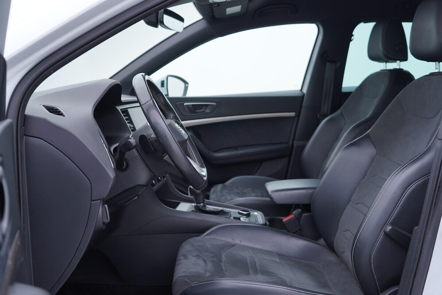 OV190V11109_23.webp_SEAT ATECA Xperience 1.5 TSI 110 kW automat