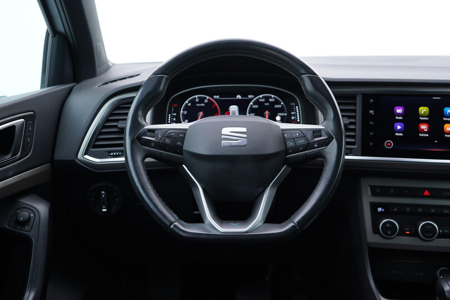 OV190V11109_27.webp_SEAT ATECA Xperience 1.5 TSI 110 kW automat
