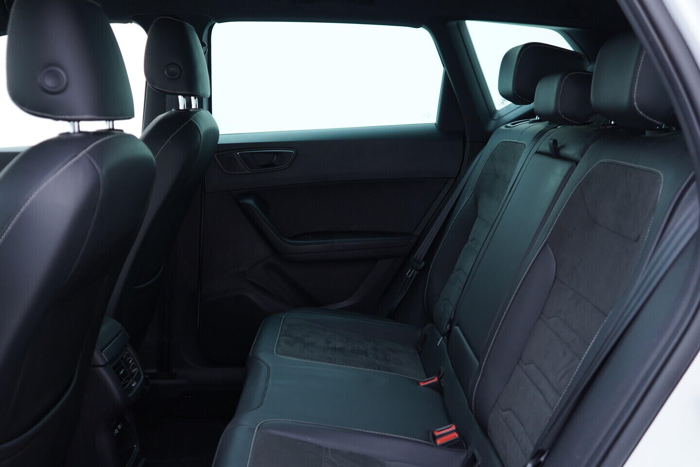 OV190V11109_37.webp_SEAT ATECA Xperience 1.5 TSI 110 kW automat