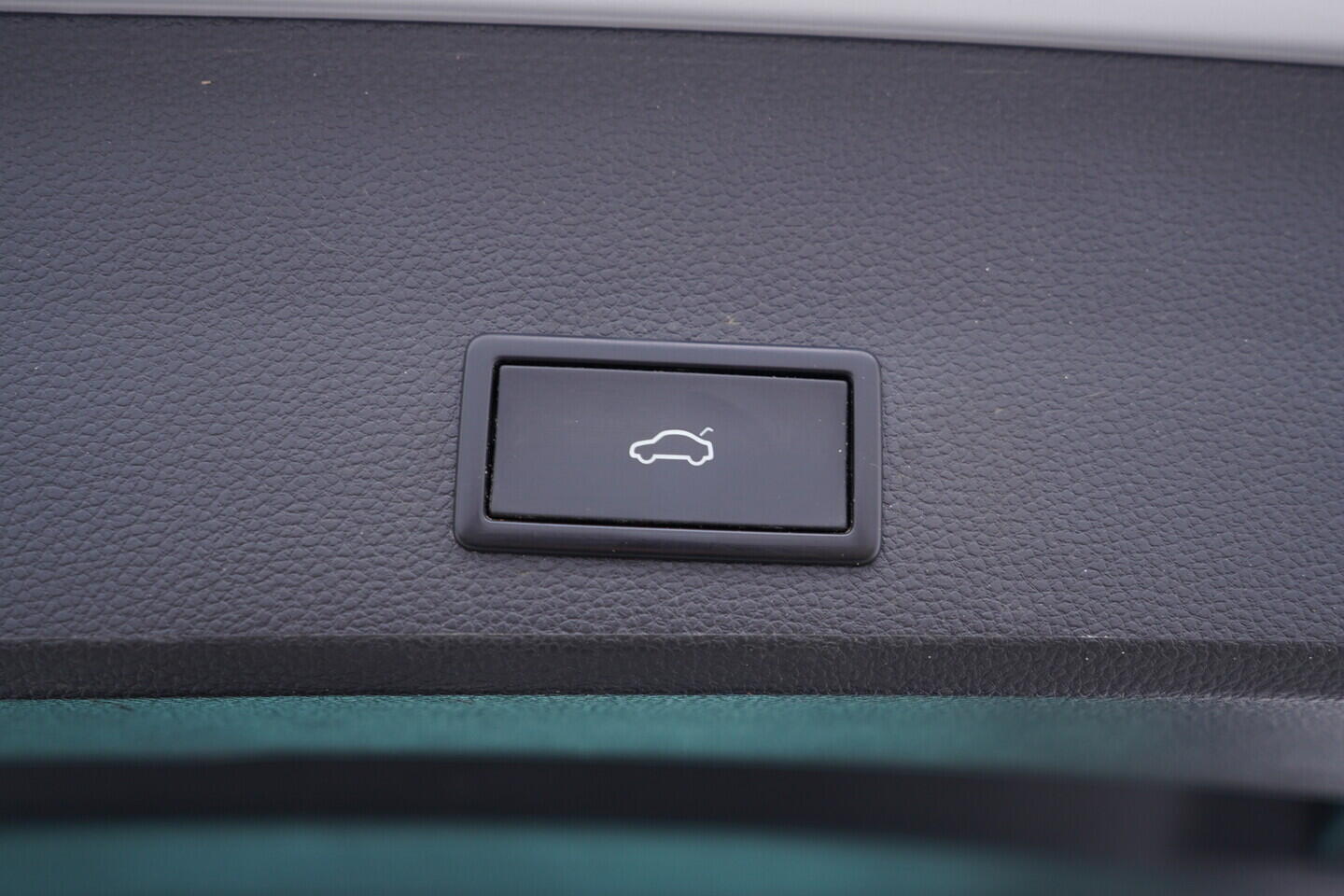 OV190V11109_38.webp_SEAT ATECA Xperience 1.5 TSI 110 kW automat