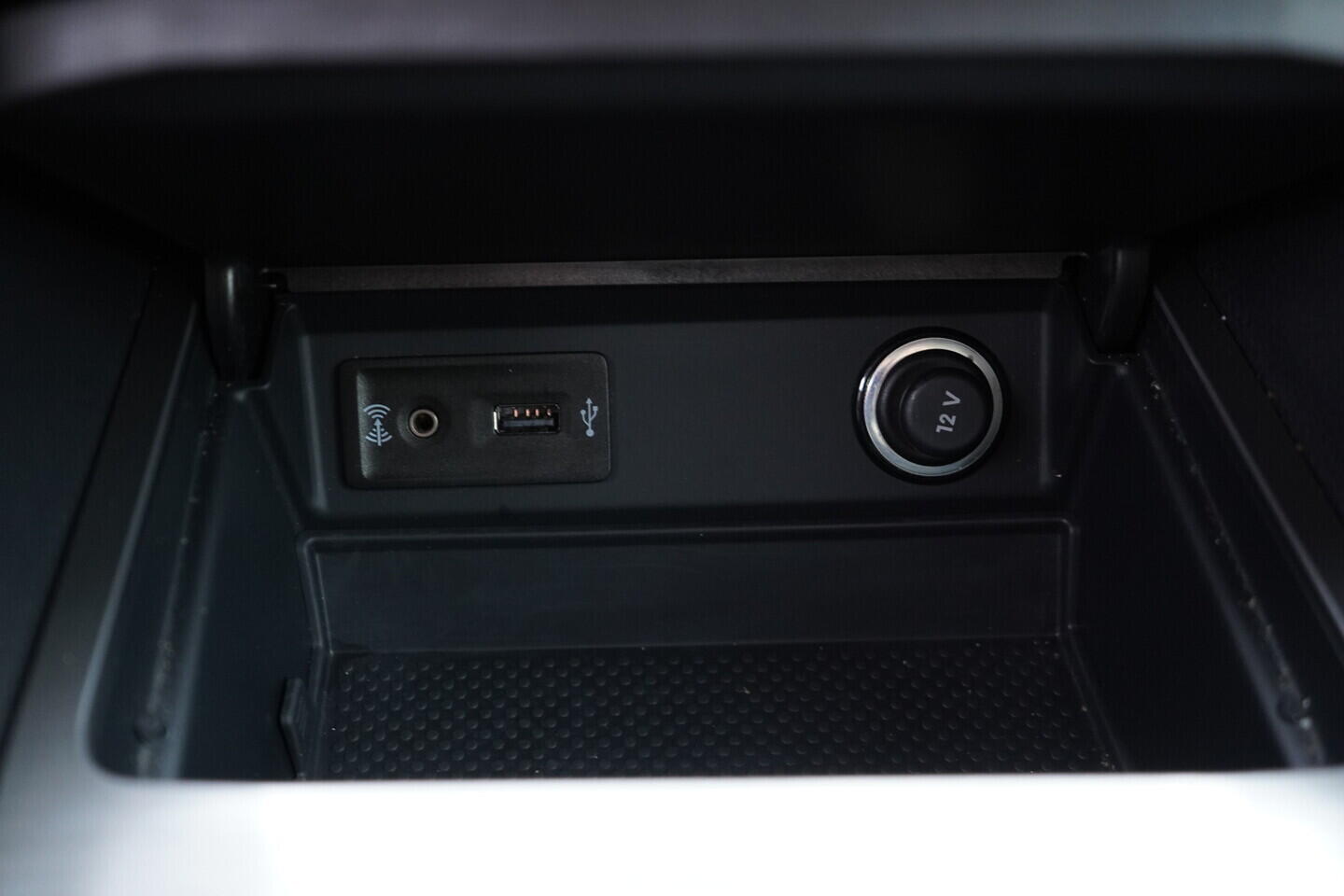 OV190V11111_37.webp_GOLF SPORTSVAN  1.6 TDI 81 kW manuál