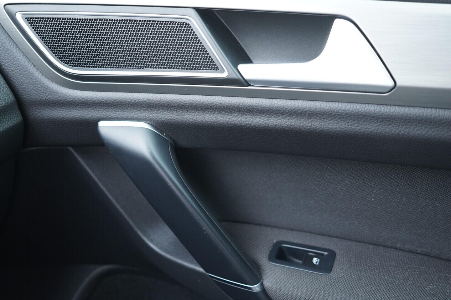 OV190V11111_40.webp_GOLF SPORTSVAN  1.6 TDI 81 kW manuál