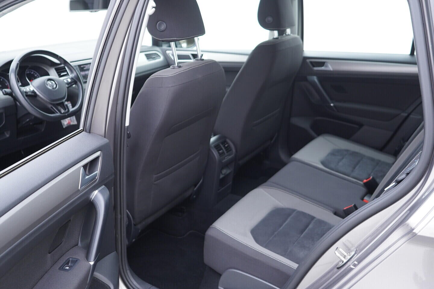 OV190V11111_41.webp_GOLF SPORTSVAN  1.6 TDI 81 kW manuál