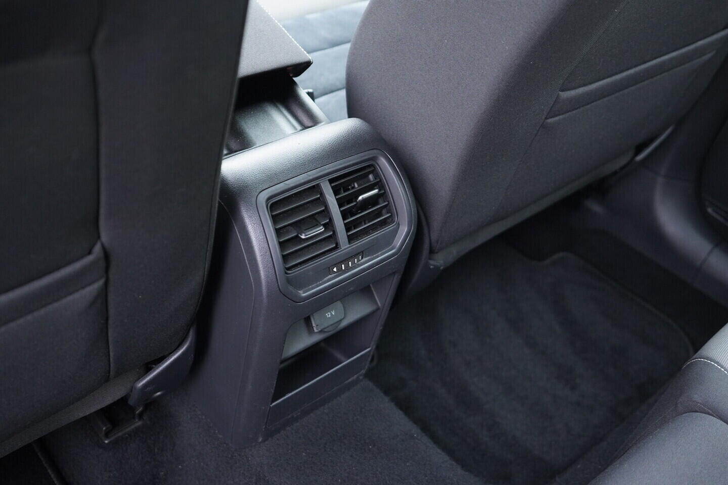 OV190V11111_43.webp_GOLF SPORTSVAN  1.6 TDI 81 kW manuál