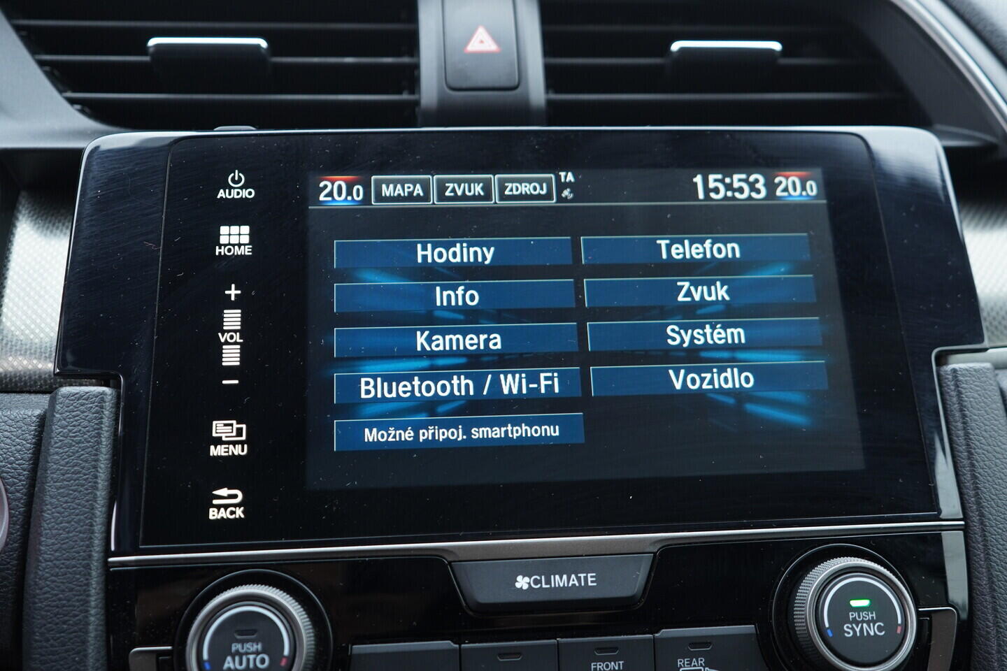 OV190V11112_33.webp_CIVIC Executive 1.0 VTEC 95 kW manuál