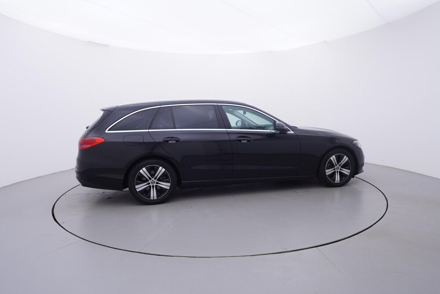 OV190V11116_15.webp_TŘÍDY C C200  . 120 kW automat, DPH