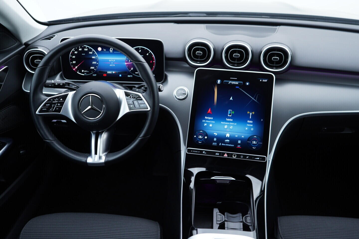 OV190V11116_32.webp_TŘÍDY C C200  . 120 kW automat, DPH