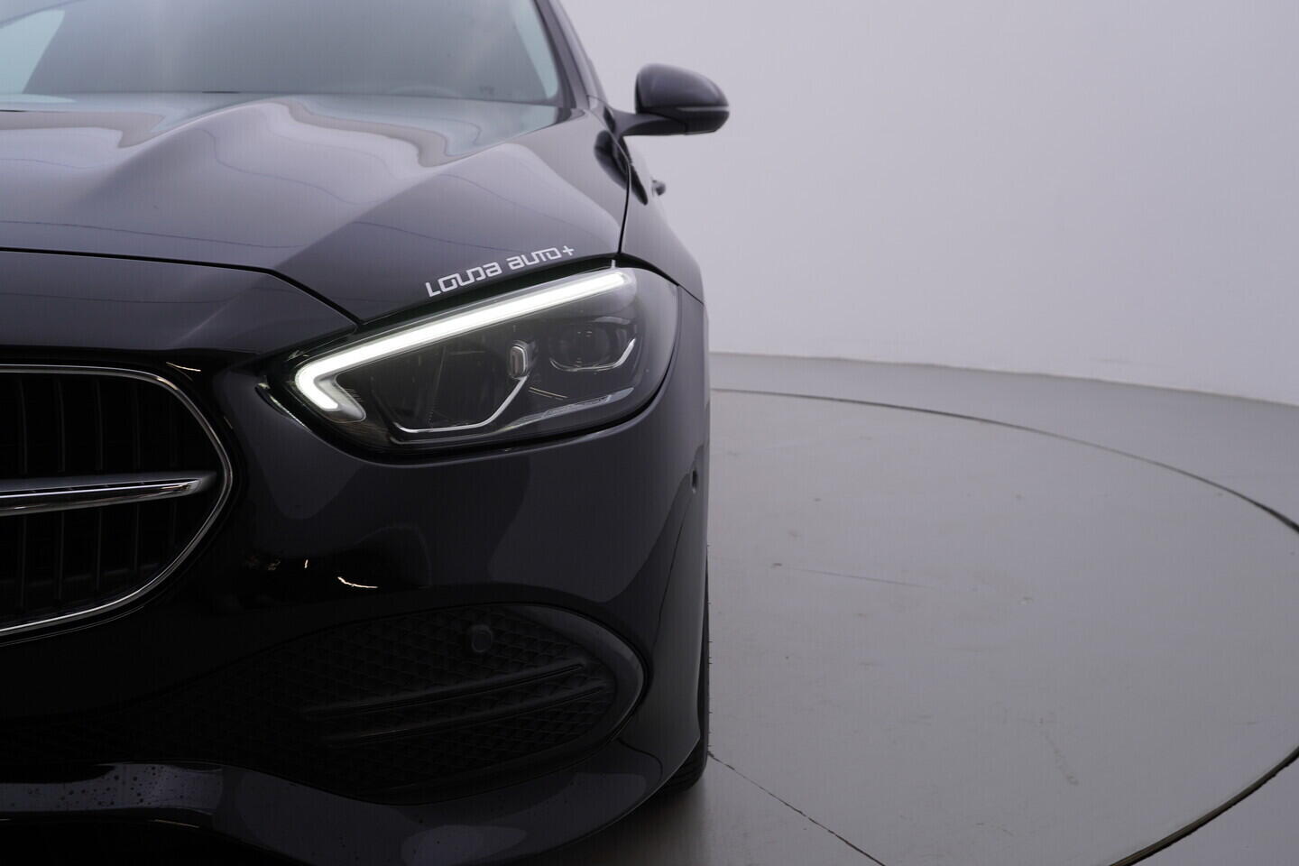 OV190V11116_51.webp_TŘÍDY C C200  . 120 kW automat, DPH