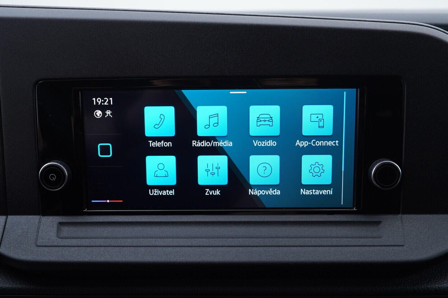 OV190V11117_31.webp_CADDY  1.5 TSI 84 kW manuál, DPH