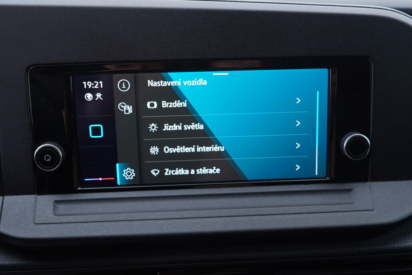 OV190V11117_33.webp_CADDY  1.5 TSI 84 kW manuál, DPH