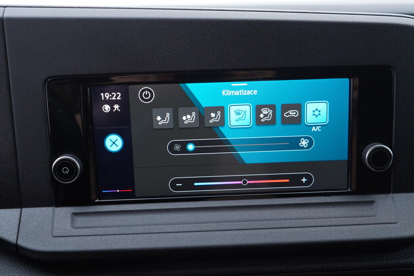 OV190V11117_36.webp_CADDY  1.5 TSI 84 kW manuál, DPH