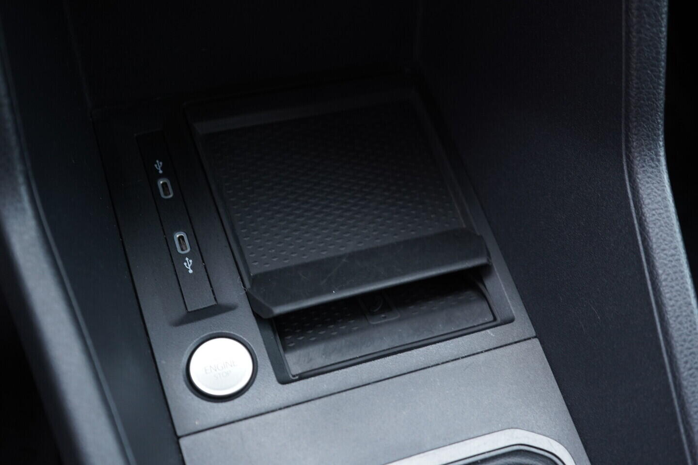 OV190V11117_38.webp_CADDY  1.5 TSI 84 kW manuál, DPH