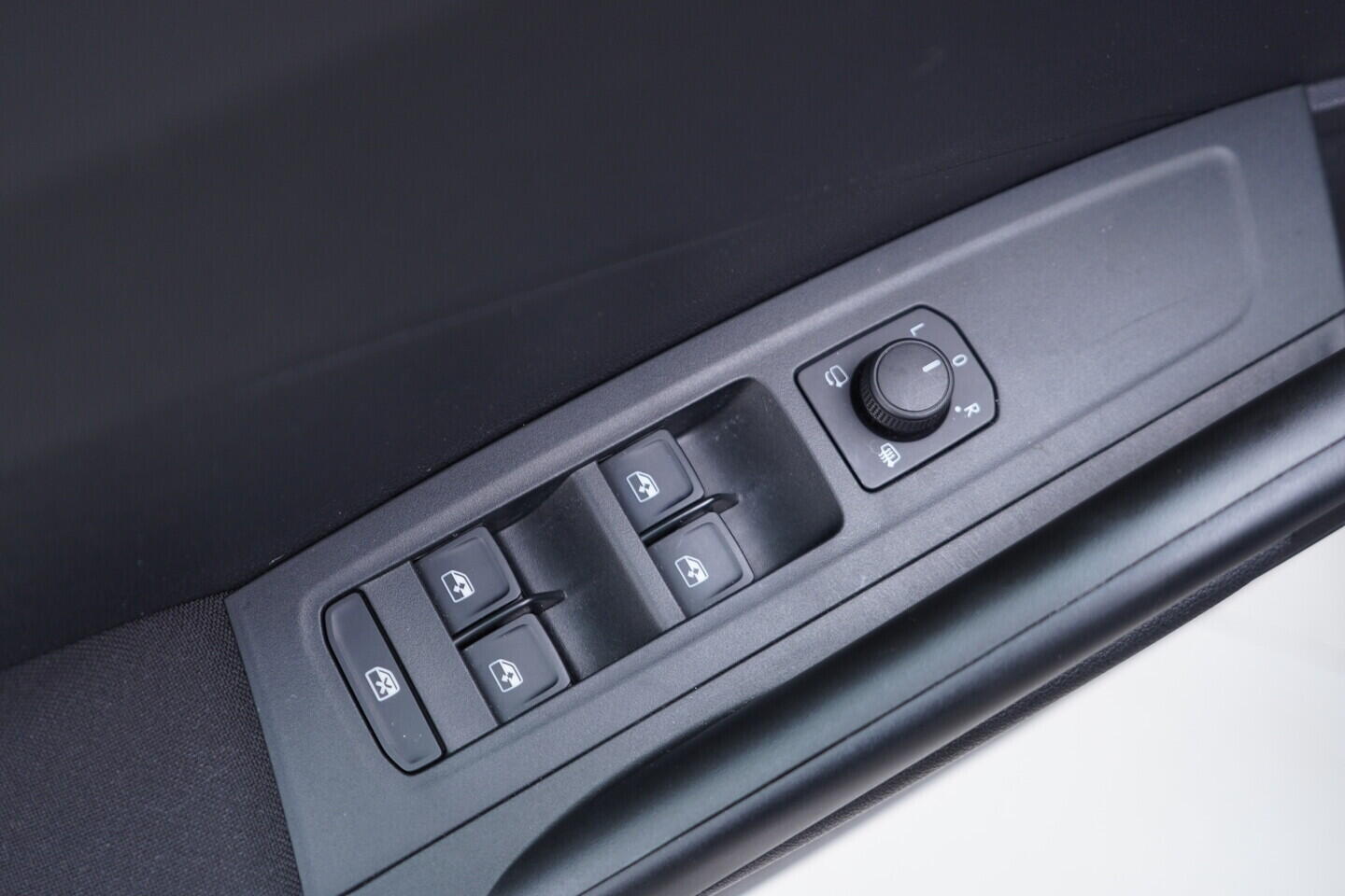 OV190V11118_20.webp_FABIA Selection 1.0 TSI 70 kW manuál, DPH